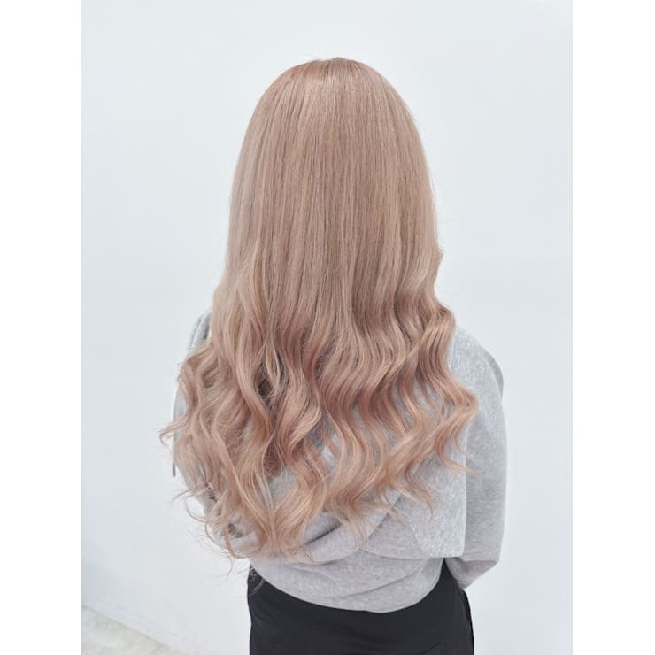 ミルクティーで甘めギャル♪ | Rosa..5Hair(ロサ ファイブヘアー)の