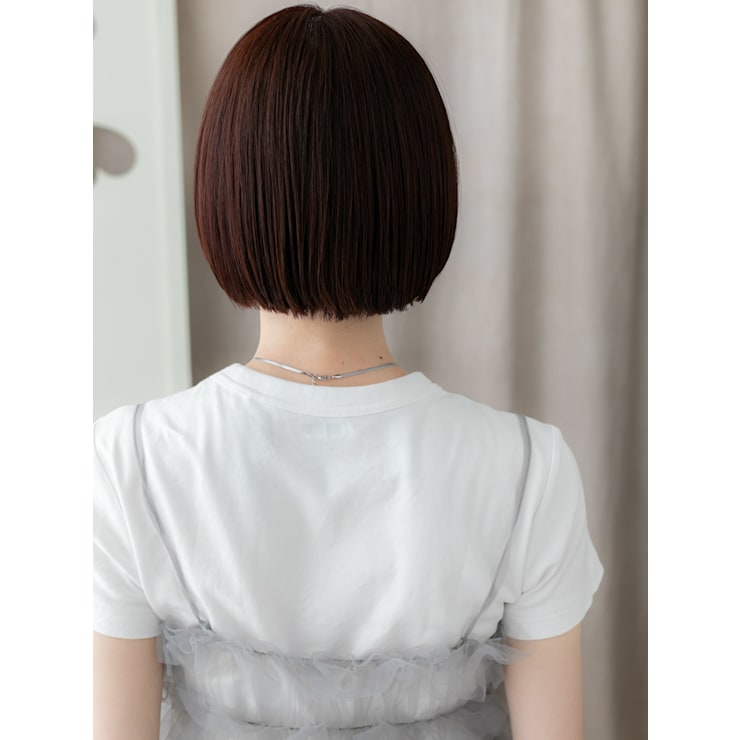 チェリーレッド姫カット切りっぱなしショートボブ30代40代 | COVER
