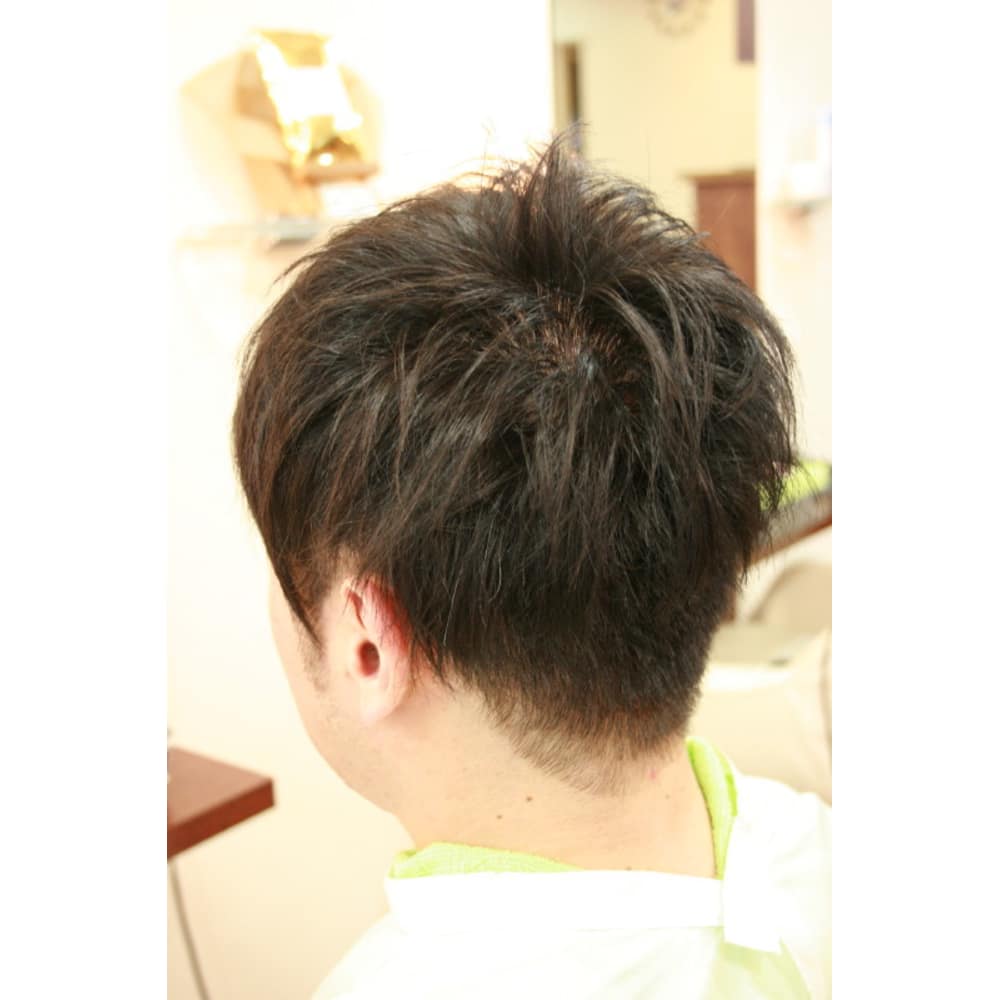 京都 メンズカット ザクザク刈り上げスタイル Hair Qril ヘア クリル のヘアスタイル 美容院 美容室を予約するなら楽天ビューティ