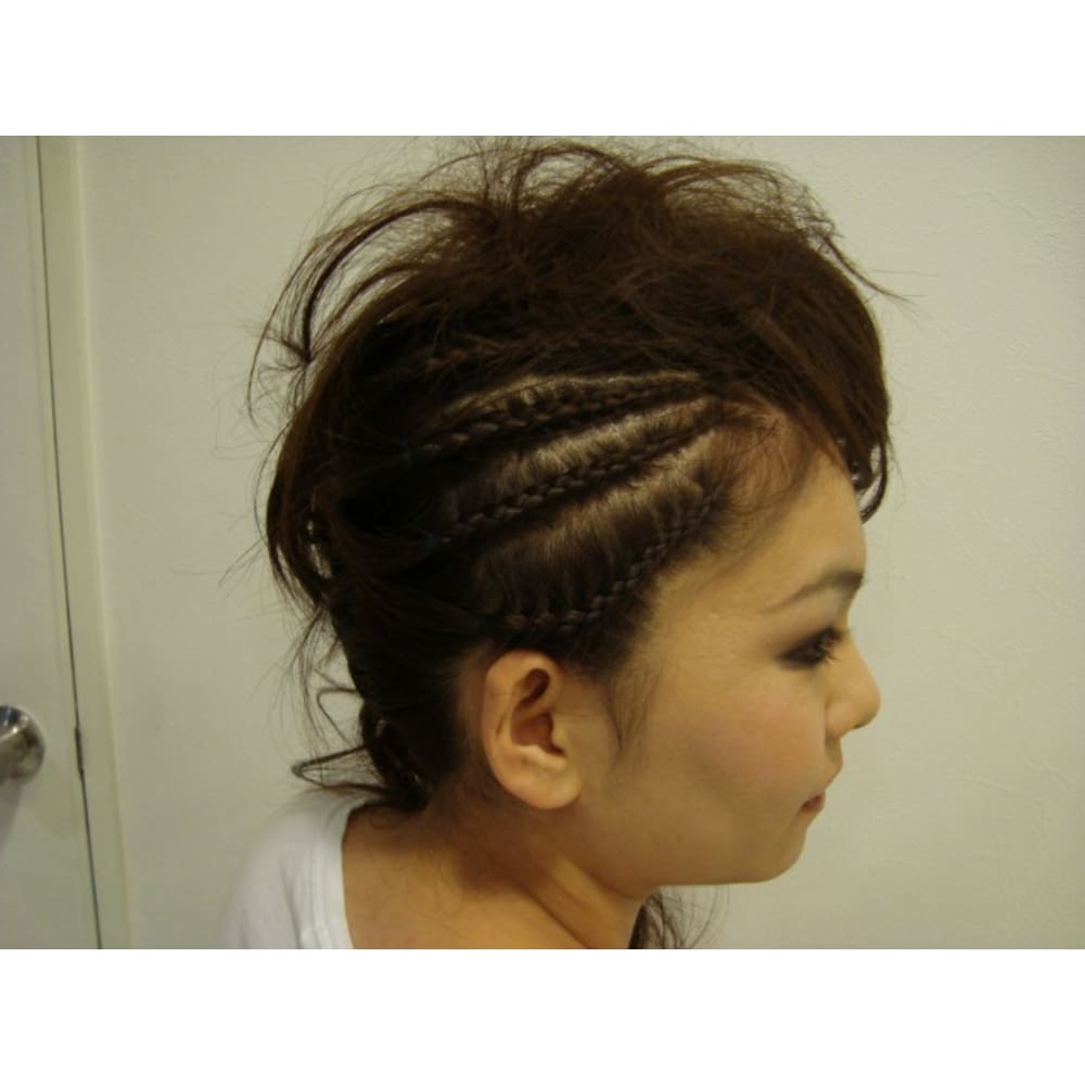 コーンロウアップ 1st Angel Coco ファーストエンジェルココ のヘアスタイル 美容院 美容室を予約するなら楽天ビューティ