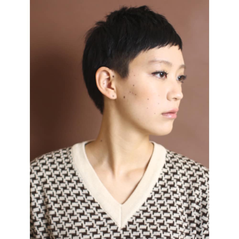 フレンチベリーショート Circus By Beautrium 青山 サーカスバイビュートリアム アオヤマ のヘアスタイル 美容院 美容室を予約するなら楽天ビューティ フレンチベリーショート Circus By Beautrium 青山 サーカスバイビュートリアム アオヤマ のヘアスタイル 美容院 美容室を予約するなら楽天ビューティ