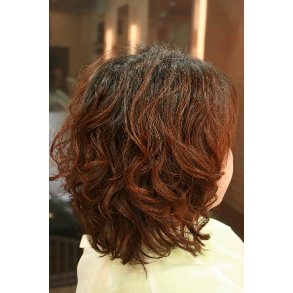 京都 ミディアムのエアウェーブスタイル Hair Qril ヘア クリル のヘアスタイル 美容院 美容室を予約するなら楽天ビューティ