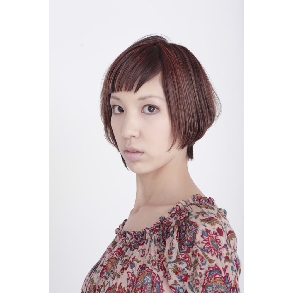 ジオメトリックショート Visage 勝どき Crew ヴィサージュカチドキクルー のヘアスタイル 美容院 美容室を予約するなら楽天ビューティ