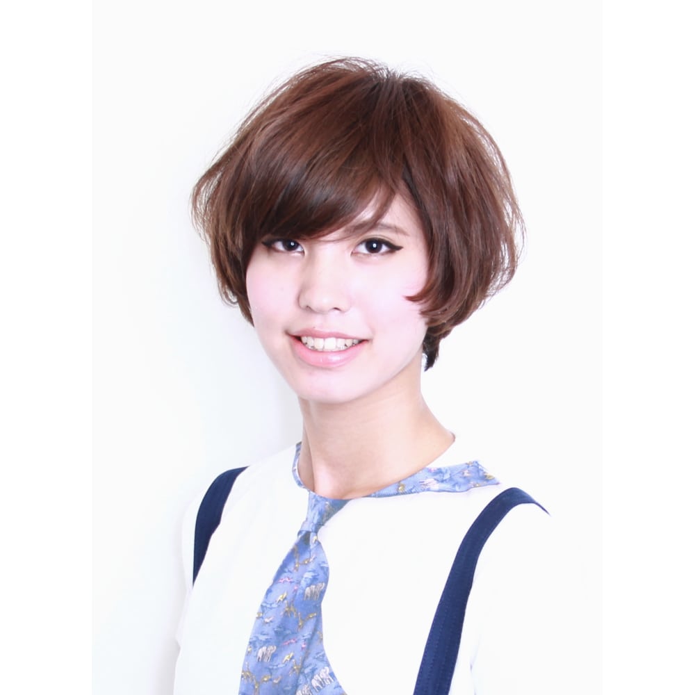 14 大人の秋髪ショート Beautrium Ginza ビュートリアム のヘアスタイル 美容院 美容室を予約するなら楽天ビューティ