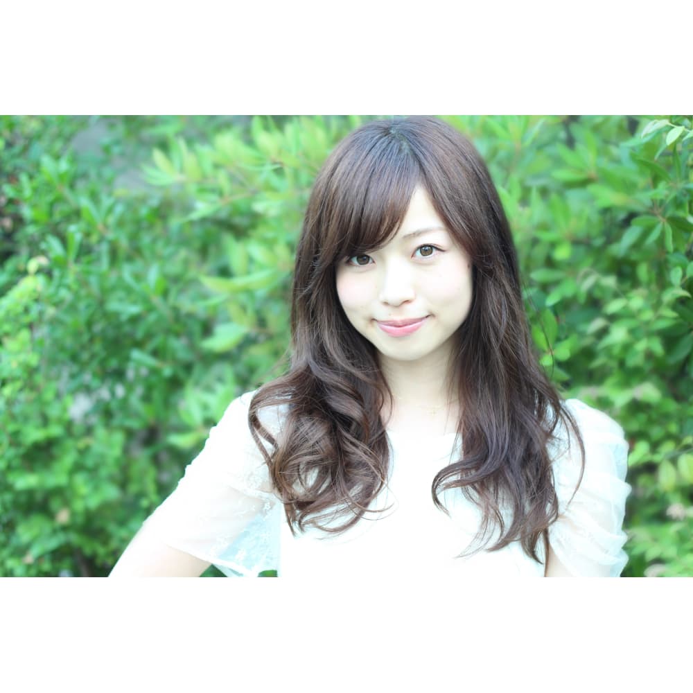 清楚系ナチュラルロング Va7 ブイエーセブン のヘアスタイル 美容