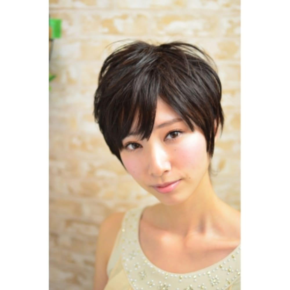 Iima ポップショート Iima 梅田 イーマ ウメダ のヘアスタイル 美容院 美容室を予約するなら楽天ビューティ