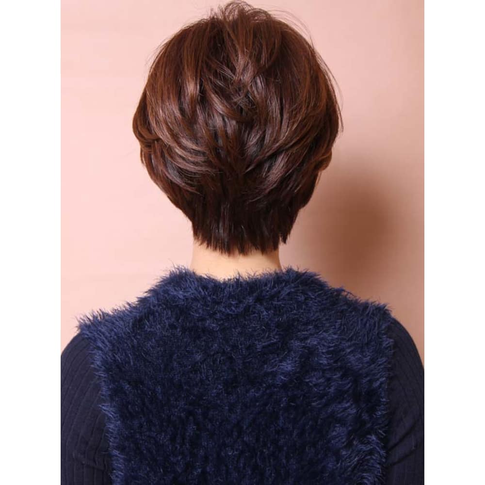 エレガンスショートヘア Circus By Beautrium 青山 サーカスバイビュートリアム アオヤマ のヘアスタイル 美容院 美容室を予約するなら楽天ビューティ