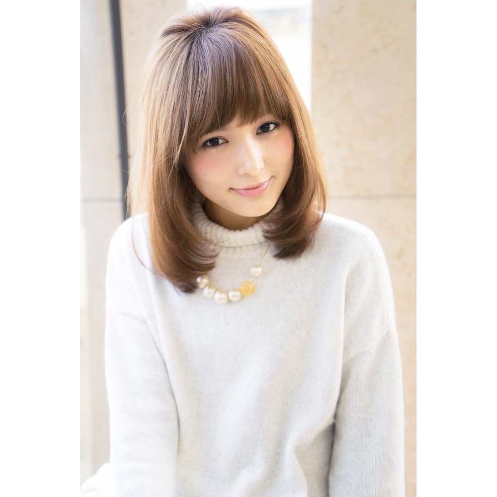 Xelha トップふんわりメルティカラーで艶髪ミディアム Afloat Xelha アフロート シェルハ のヘアスタイル 美容院 美容室を予約するなら楽天ビューティ