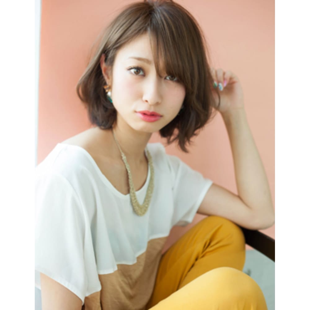 ２０１５年 耳掛けで振り返りも可愛いふんわり抜け感ヘア Afloat Xelha アフロート シェルハ のヘアスタイル 美容院 美容室を予約するなら楽天ビューティ