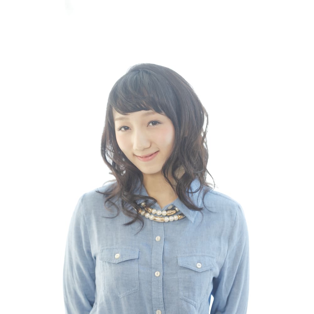 オンザ眉 ニュアンスウェーブセミロング Alba Hair Resort アルバ のヘアスタイル 美容院 美容室を予約するなら楽天ビューティ