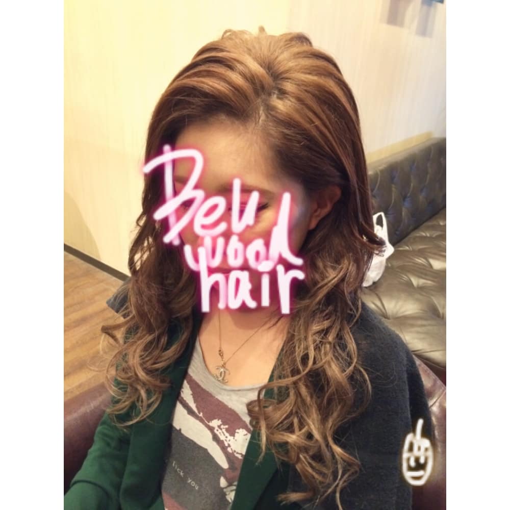 かきあげ巻きおろし せくしー Bell Wood Hair ベルウッドヘアー のヘアスタイル 美容院 美容室を予約するなら楽天ビューティ かきあげ巻きおろし せくしー Bell Wood Hair ベルウッドヘアー のヘアスタイル 美容院 美容室を予約するなら楽天ビューティ