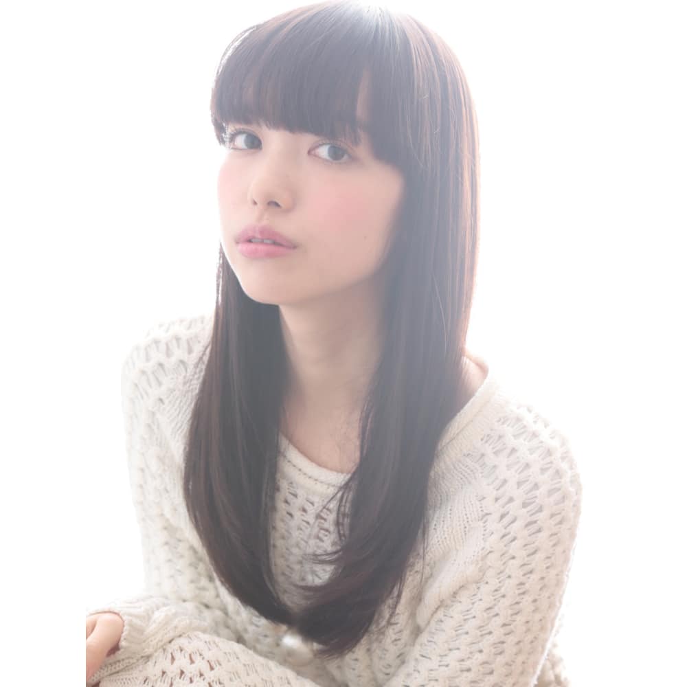 清楚系 ストレートロング Emu International 春日部本店 エムインターナショナル のヘアスタイル 美容院 美容室を予約するなら楽天ビューティ