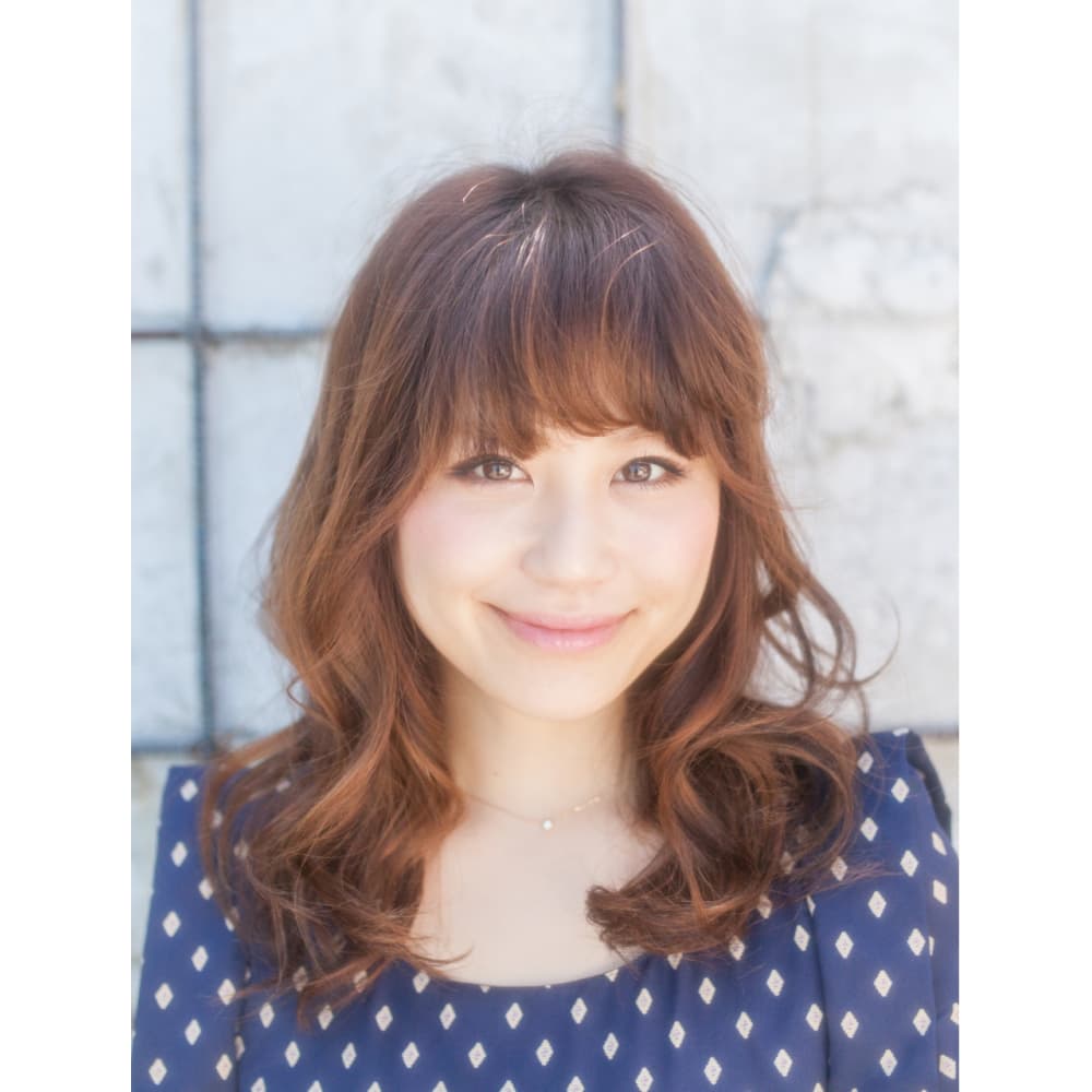 大人可愛いミディアムパーマ Une Lumiere アンルミエール のヘアスタイル 美容院 美容室を予約するなら楽天ビューティ 大人可愛いミディアムパーマ Une Lumiere アンルミエール のヘアスタイル 美容院 美容室を予約するなら楽天ビューティ