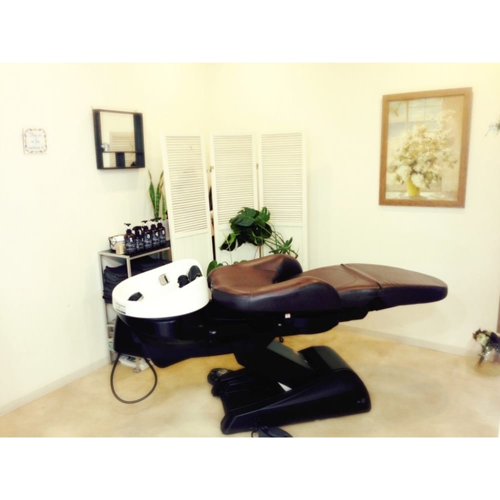 フルフラットシャンプー台でじっくり4ステップのヘッドスパ まさに至福のひと時 健康美髪も叶う La Seemly De Vent ラシームリーデヴェント のこだわり特集 美容院 美容室を予約するなら楽天ビューティ