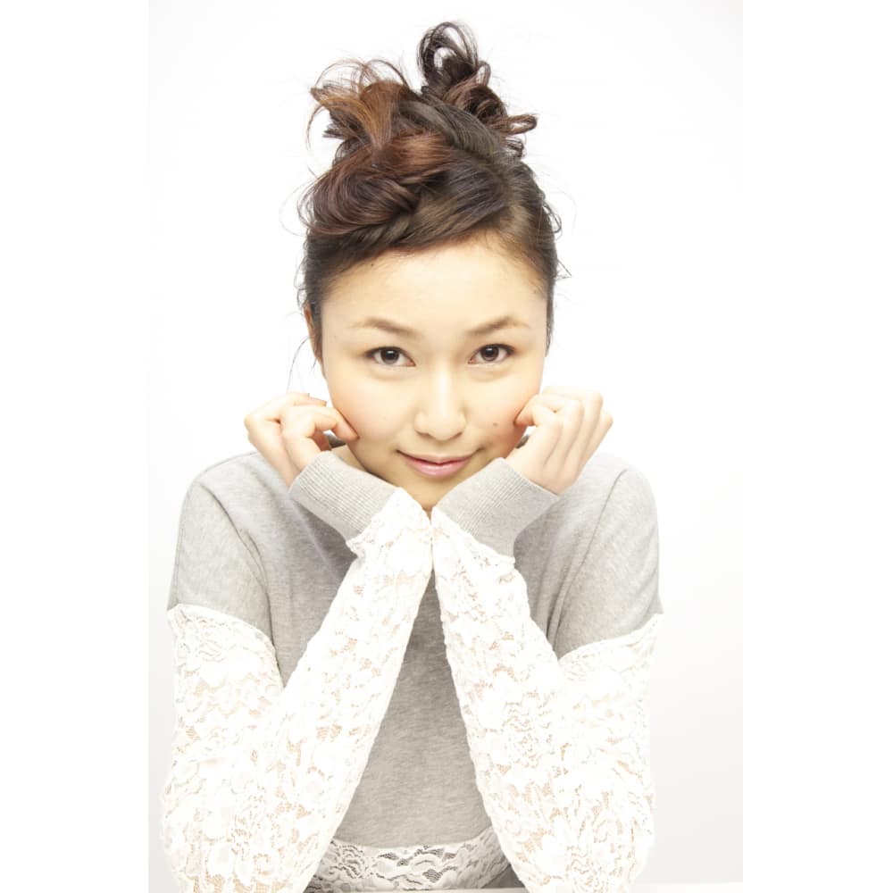 大人カジュアルな休日アップスタイル Visage 勝どき Inti ヴィサージュカチドキインティ のヘアスタイル 美容院 美容室を予約するなら楽天ビューティ