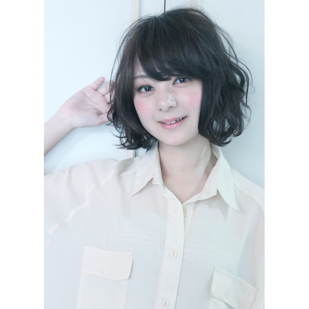 Brooklynガール お色気ショートボブ Rojitha ロジッタ のヘア Brooklynガール お色気ショートボブ Rojitha ロジッタ のヘア