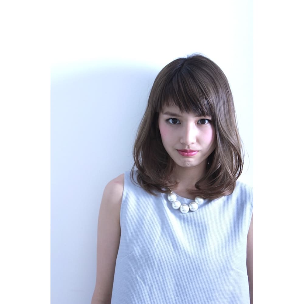 ナチュラル さらっと ミディアム Beautrium 神戸 ビュートリアムコウベ のヘアスタイル 美容院 美容室を予約するなら楽天ビューティ