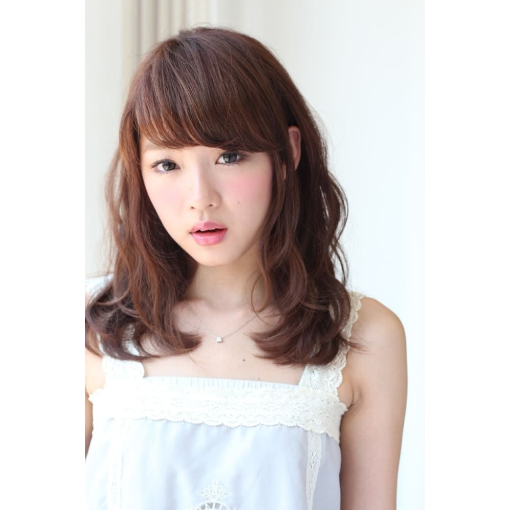 質感upのフリンジパーマでゆるかわミディアム Ash 高幡不動店 アッシュ のヘアスタイル 美容院 美容室を予約するなら楽天ビューティ 質感upのフリンジパーマでゆるかわミディアム Ash 高幡不動店 アッシュ のヘアスタイル 美容院 美容室を予約するなら楽天ビューティ