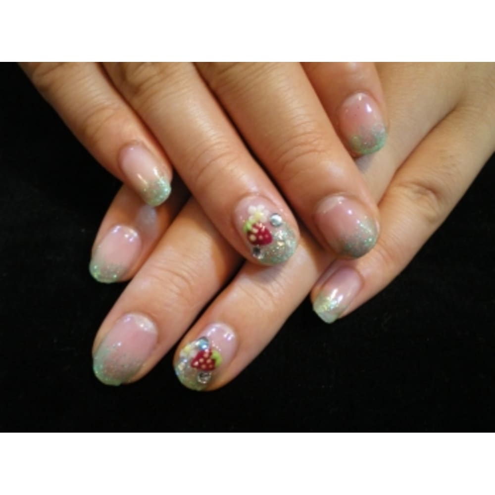 いちごネイル Nail Salon Shandi ネイルサロンシャンディ のネイルデザイン ネイル まつげサロンを予約するなら楽天ビューティ
