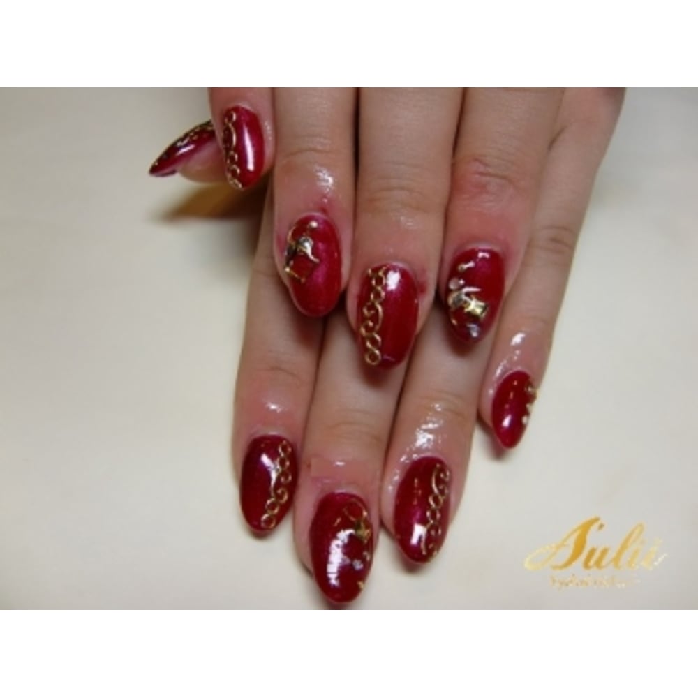 レッド ロココ A Ulii Nail アウリー のネイルデザイン ネイル まつげサロンを予約するなら楽天ビューティ