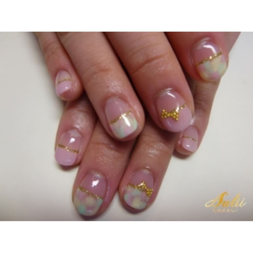 パステルドットフレンチ A Ulii Nail アウリー のネイルデザイン ネイル まつげサロンを予約するなら楽天ビューティ