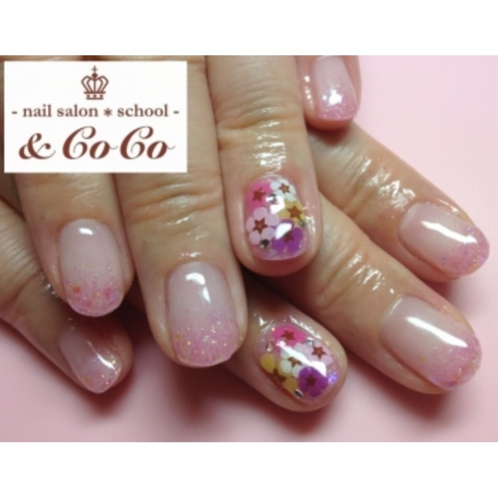 シンプル 押し花ネイル Nailsalon School Coco ネイルサロンスクールアンドココ のネイルデザイン ネイル まつげサロンを予約するなら楽天ビューティ