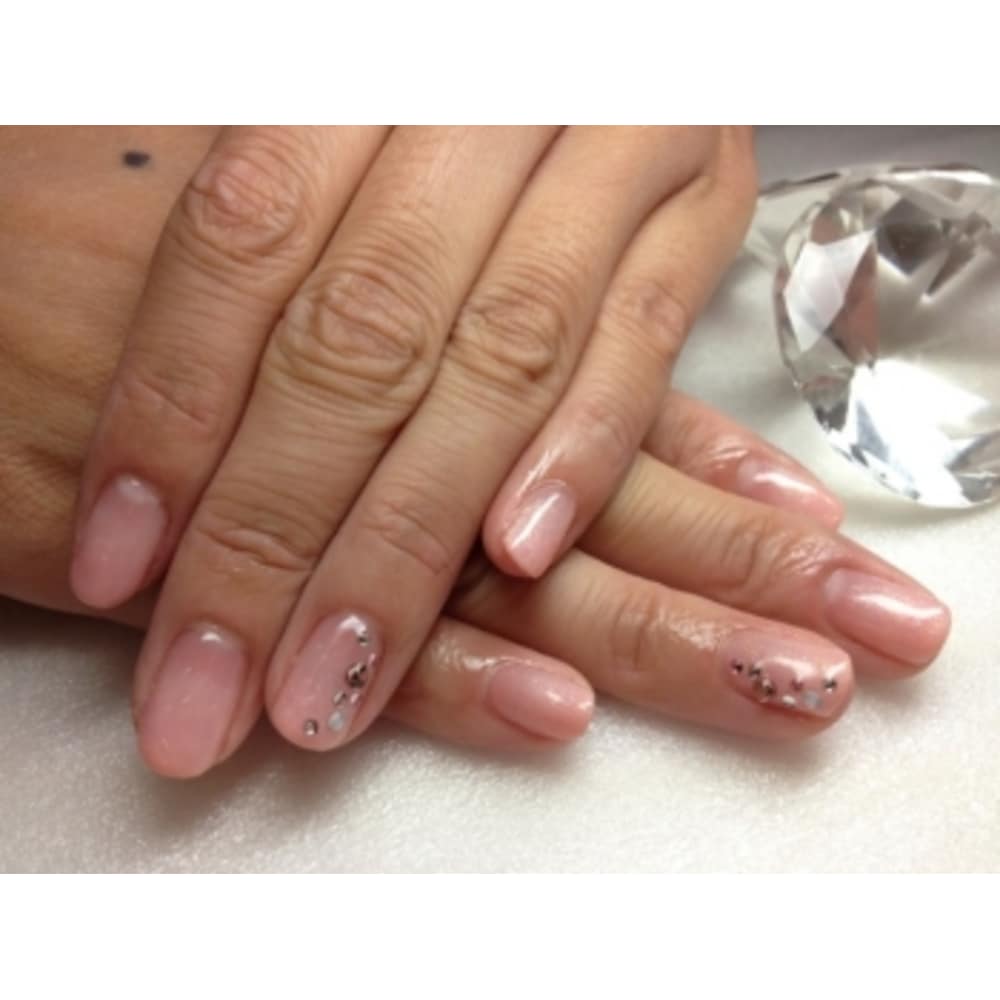 ナチュラル ピーチピンクネイル Nailsalon School Coco ネイルサロンスクールアンドココ のネイルデザイン ネイル まつげサロンを予約するなら楽天ビューティ