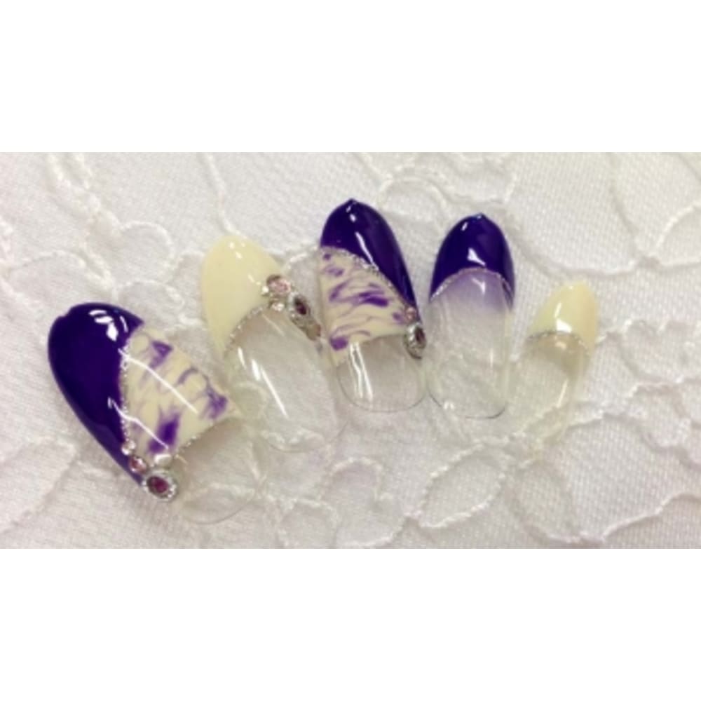 フレンチマーブルフレンチネイル B I P Nail Salon ビーアイピーネイルサロン のネイルデザイン ネイル まつげサロンを予約するなら楽天ビューティ