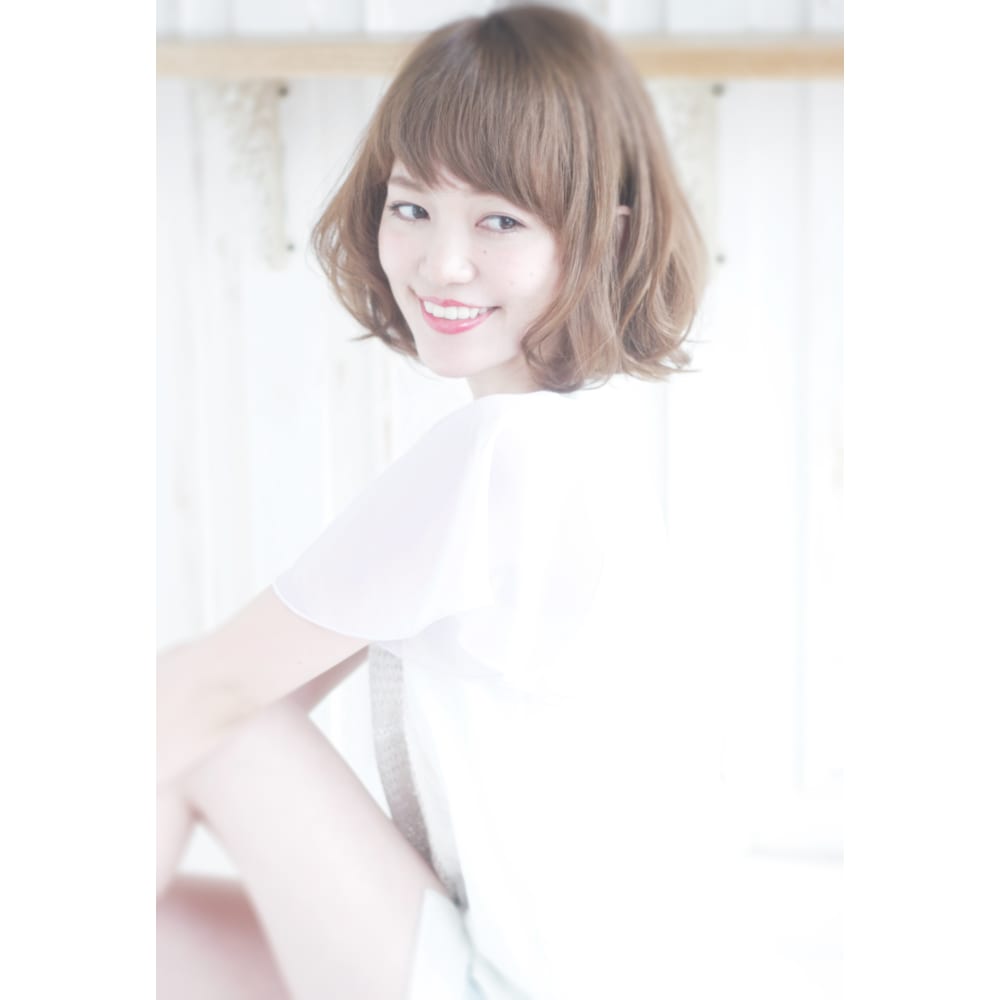 プチショートバングな大人可愛いナチュラルボブ Alice By Afloat