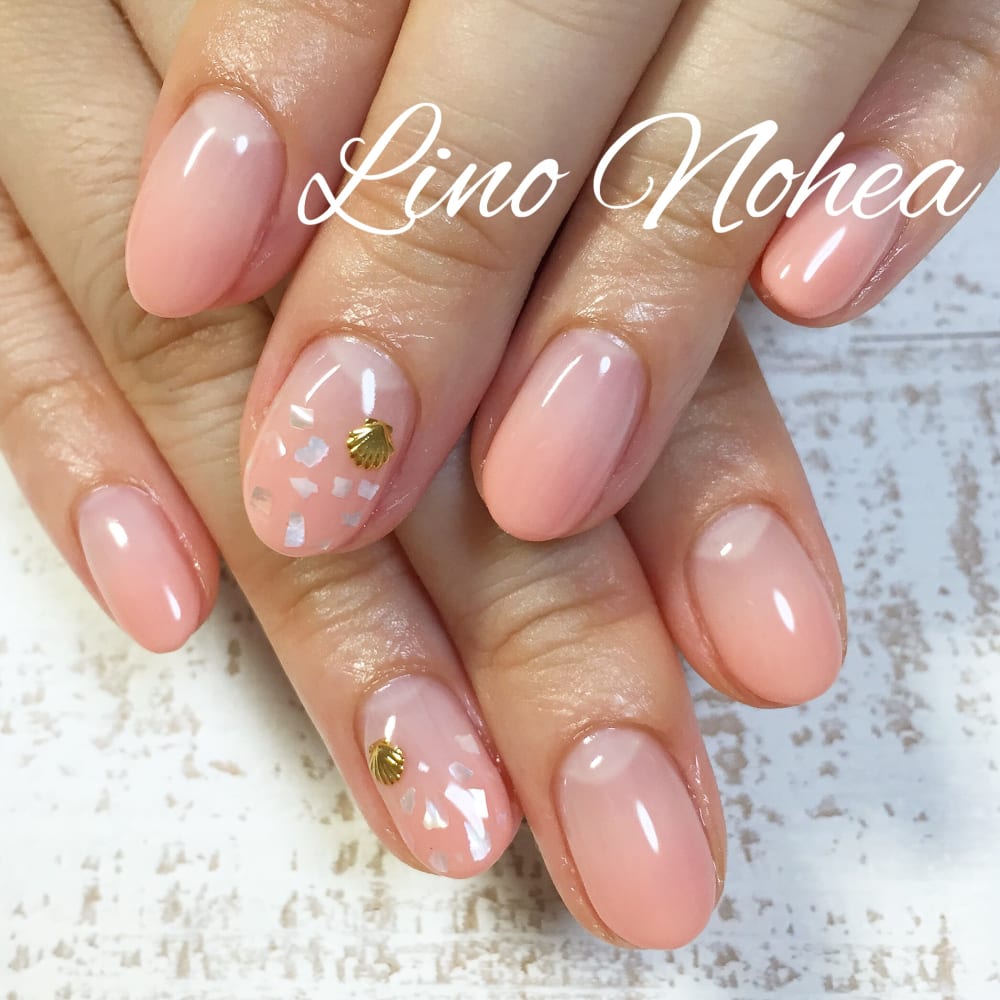 グラデーション シェル Lino Nohea リノノヘア のネイルデザイン ネイル まつげサロンを予約するなら楽天ビューティ