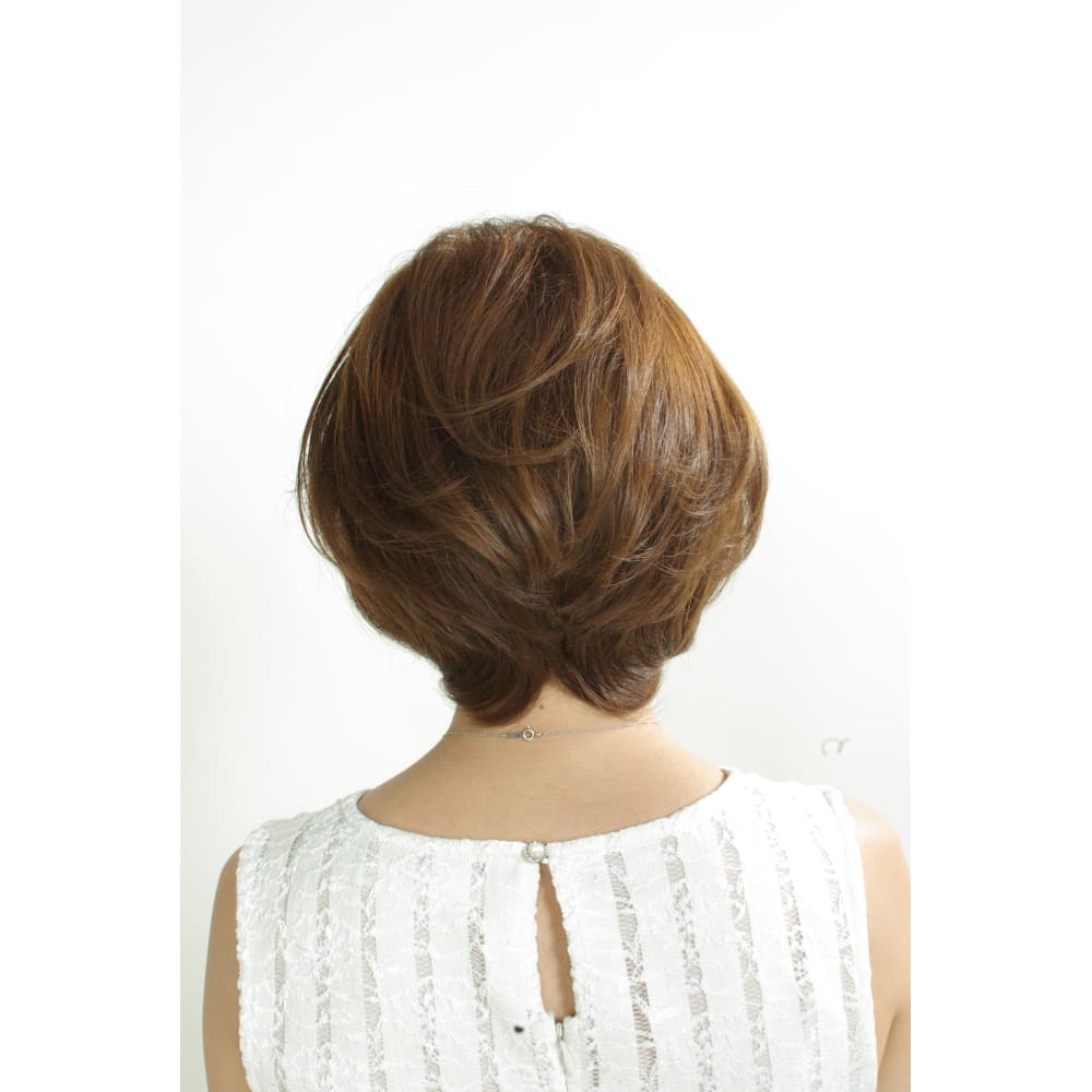 優しいシルエットの美人ボブ Applause 喜多見 アプローズ のヘアスタイル 美容院 美容室を予約するなら楽天ビューティ 優しいシルエットの美人ボブ Applause 喜多見 アプローズ のヘアスタイル 美容院 美容室を予約するなら楽天ビューティ