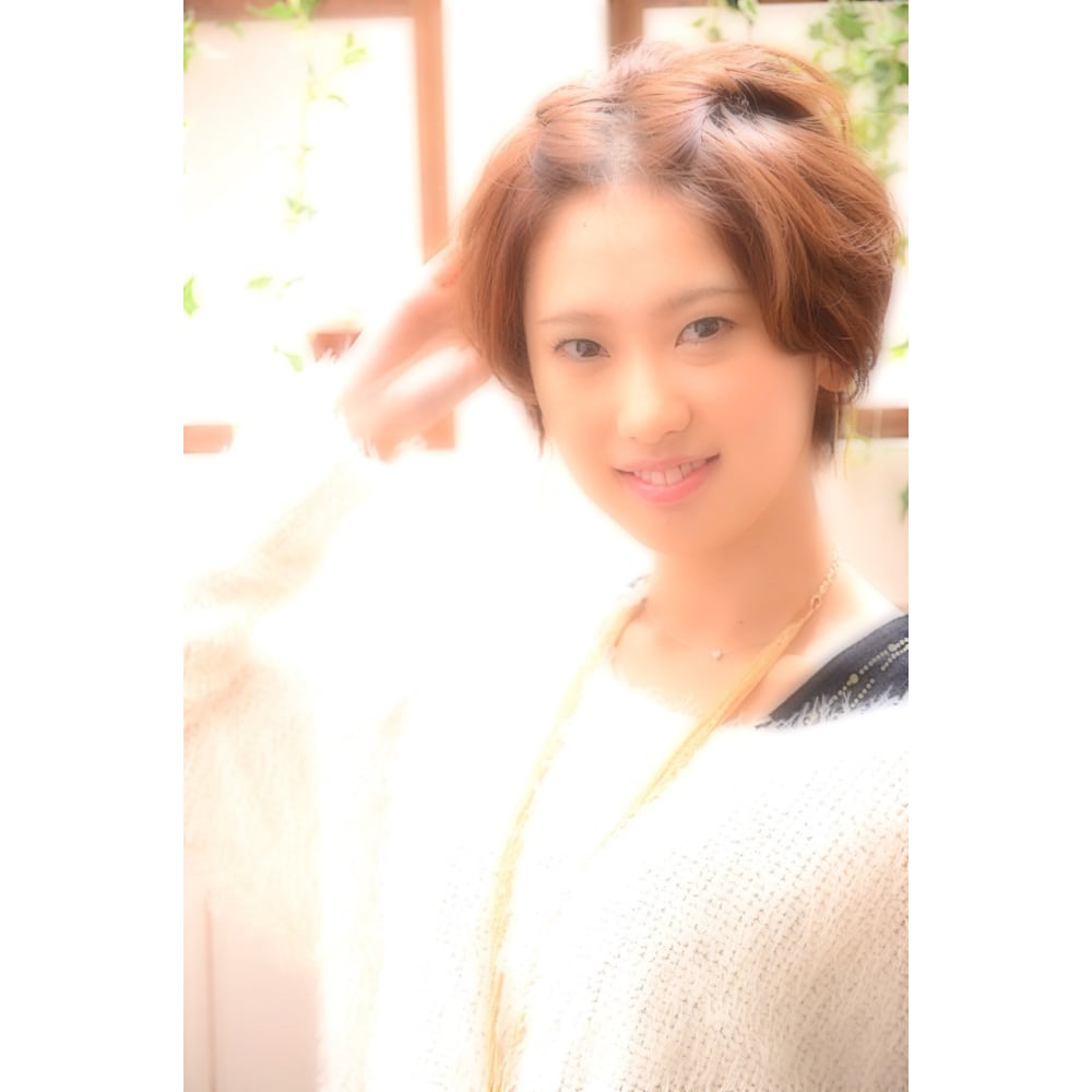 Mielhair Est ショート前髪ツイストアレンジ Miel Hair Est ミエルヘアーエスト のヘアスタイル 美容院 美容室を予約するなら楽天ビューティ