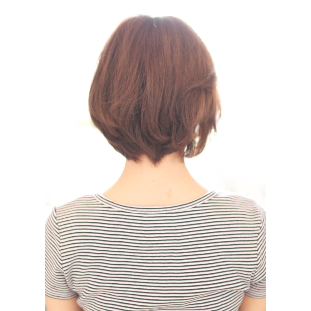 顔周りを包み込むショートボブ H 140 Alice By Afloat アリスバイアフロート のヘアスタイル 美容院 美容室を予約するなら楽天ビューティ