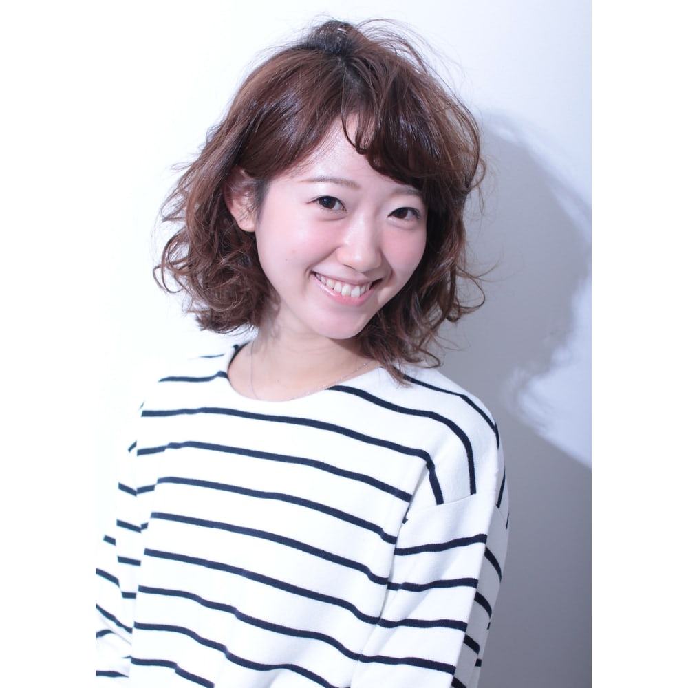 ash自由が丘 坂本哲也 ショート斜めバングのふわミディ Ash 自由が丘店 アッシュ のヘアスタイル 美容院 美容室を予約するなら楽天ビューティ ash自由が丘 坂本哲也 ショート斜めバングのふわミディ Ash 自由が丘店 アッシュ のヘアスタイル 美容院 美容室を予約するなら楽天ビューティ