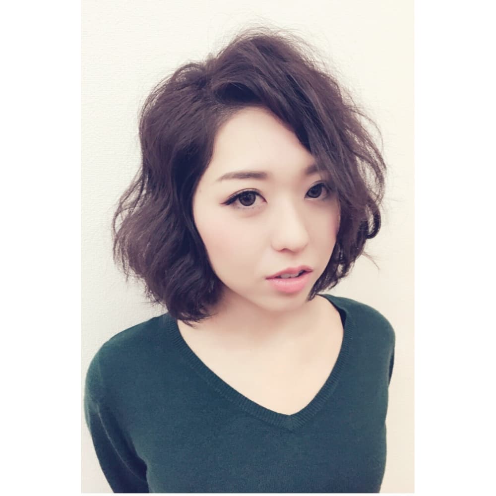 ふわくしゃ無造作ボブ Hair Room Cherie シェリー のヘアスタイル 美容院 美容室を予約するなら楽天ビューティ