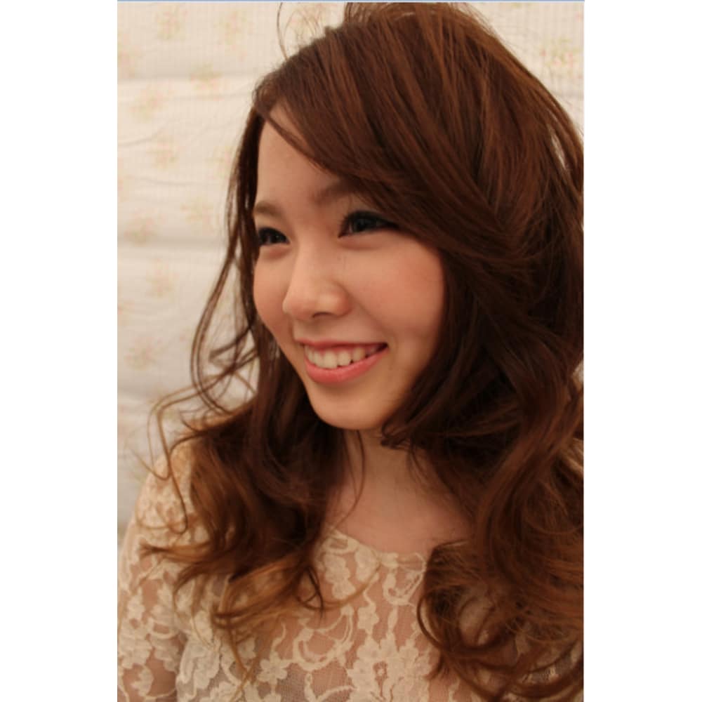 髪の毛が伸びてきたらリタッチカラーを行い 服装やメイクにも合うようにする Dh Hal Ve Nus 金沢文庫店 ディーエイチハルヴィーナス のこだわり特集 美容院 美容室を予約するなら楽天ビューティ