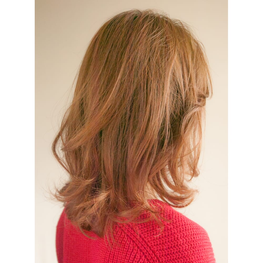 大人エアリーカールのカジュアルレイヤーミディアム Anti アンティ のヘアスタイル 美容院 美容室を予約するなら楽天ビューティ 大人エアリーカールのカジュアルレイヤーミディアム Anti アンティ のヘアスタイル 美容院 美容室を予約するなら楽天ビューティ