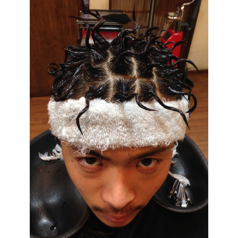 Djの友達 友情ツイストピンパーマ 須磨 板宿 メンズ専門美容院 インフィニィト インフィニィト のヘアスタイル 美容院 美容室を予約するなら楽天ビューティ
