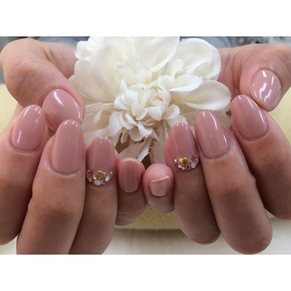 シンプルにバレンタインネイル Luna Nail ルナネイル のネイルデザイン ネイル まつげサロンを予約するなら楽天ビューティ