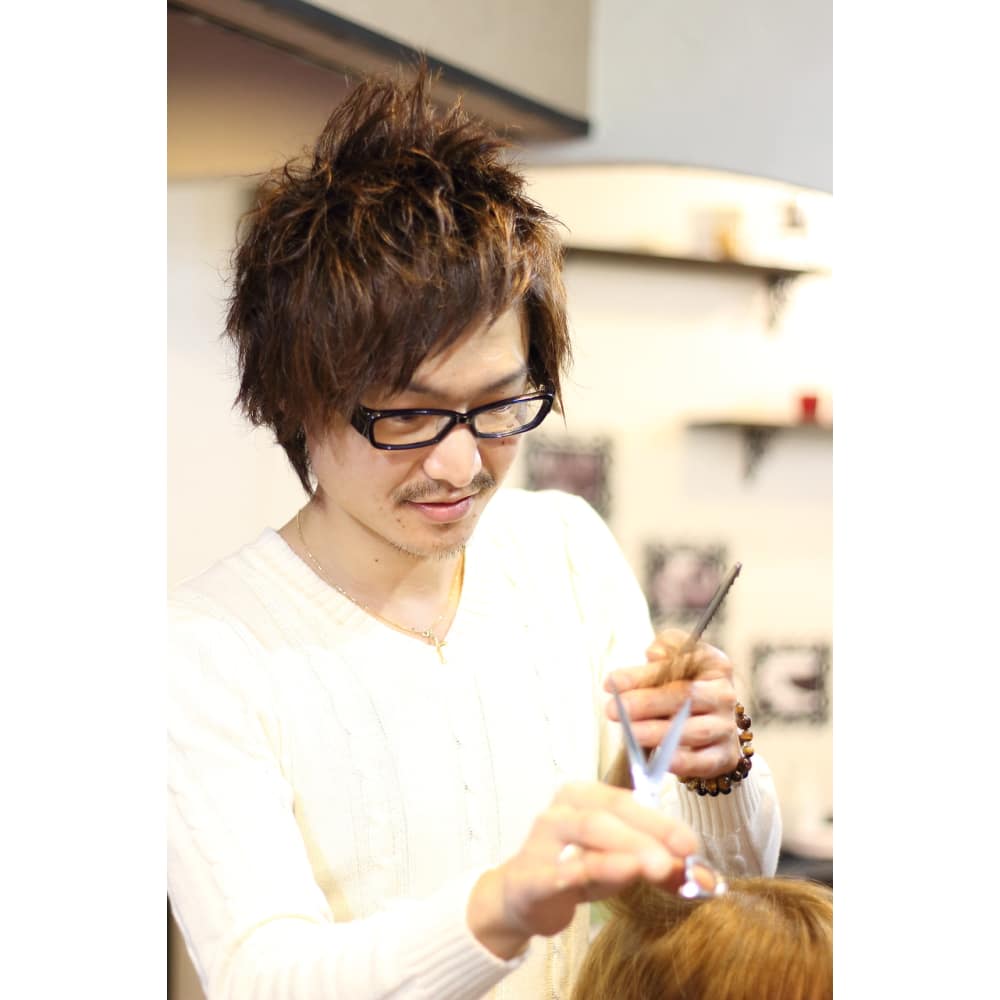石川 学 Hair Resort Var ヴァール のスタッフ 美容院 美容室を予約するなら楽天ビューティ