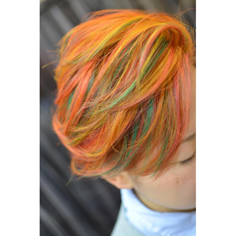 黒猫の館 紅葉マルチカラー2ブロッククールショートボブ 黒猫の館 クロネコノヤカタ のヘアスタイル 美容院 美容室を予約するなら楽天ビューティ