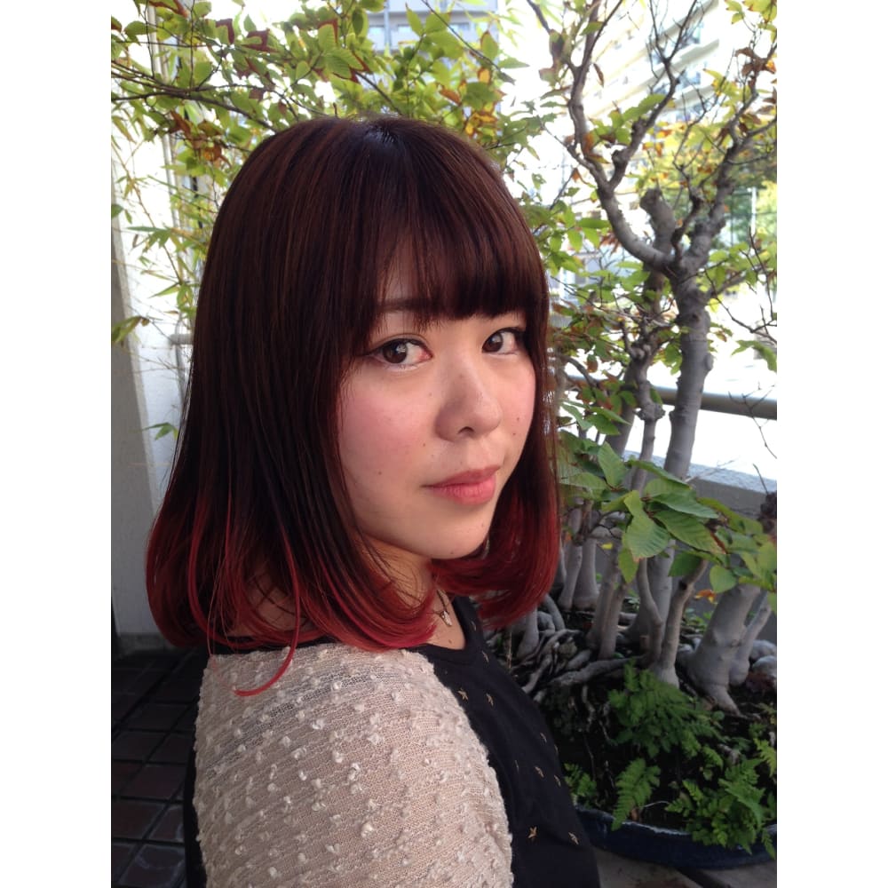 ワインレッドグラデーション 毛先ゆる巻き Felicita Hair Design 緑地公園店 フェリシータ のヘアスタイル 美容院 美容室を予約するなら楽天ビューティ