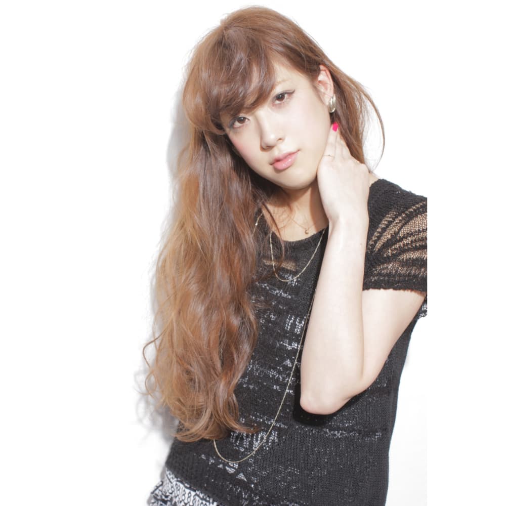 Radnoel Neoソバージュ Rad Noelラッドノエルのヘアスタイル