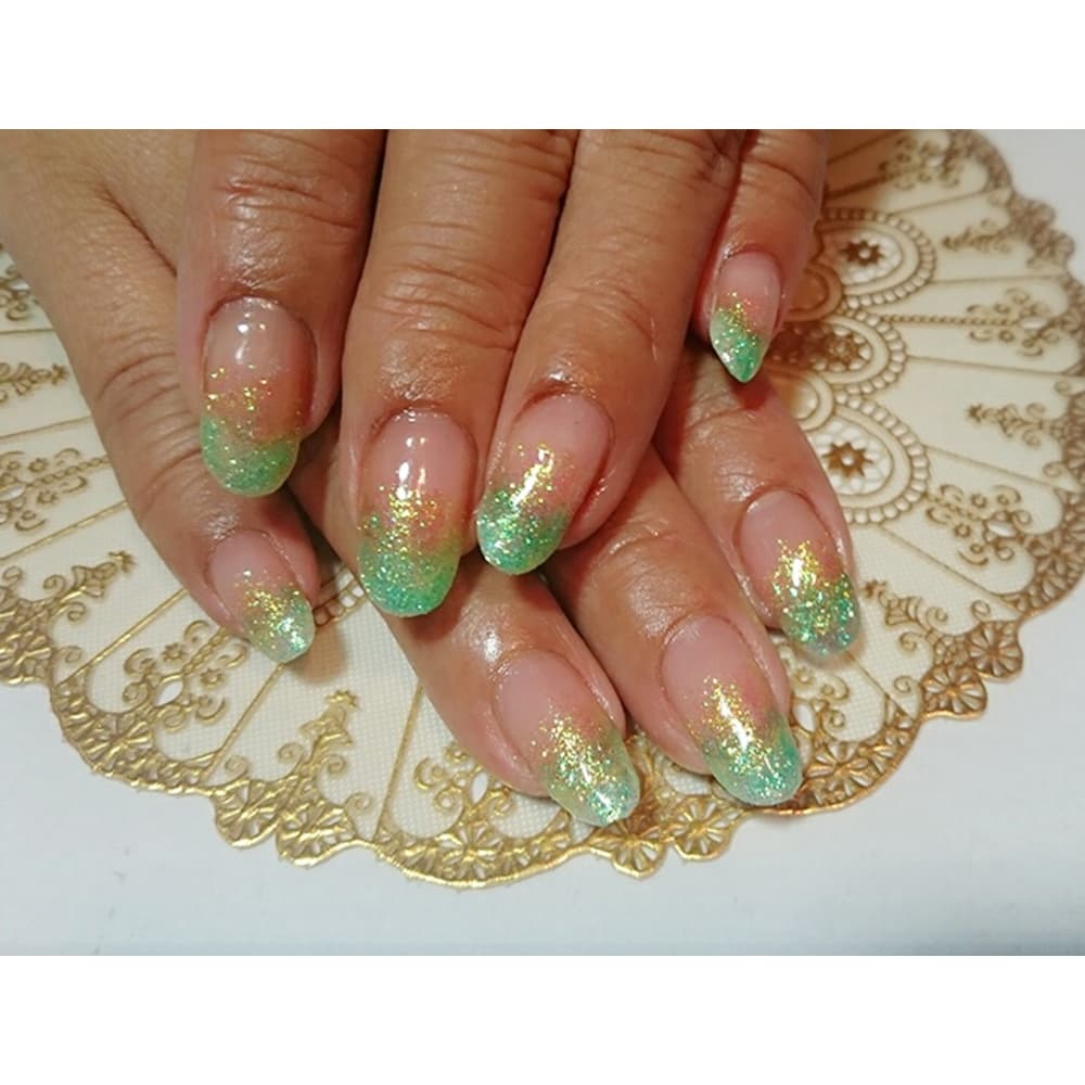 ジェル ラメ２色ミックス Nail Salon Shandi ネイルサロンシャンディ のネイルデザイン ネイル まつげサロンを予約するなら楽天ビューティ