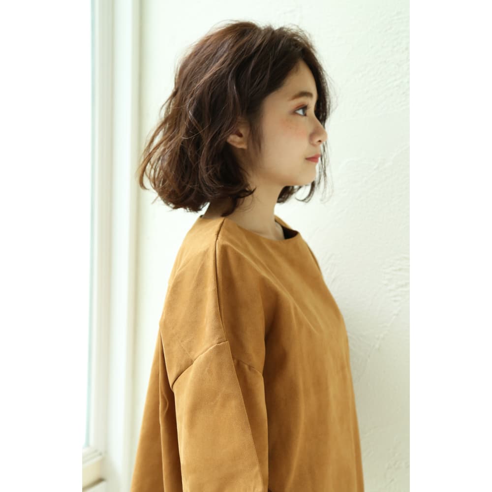 Un Ami 家でも必ず再現できるウェーブパーマ Un Ami アンアミ のヘアスタイル 美容院 美容室を予約するなら楽天ビューティ