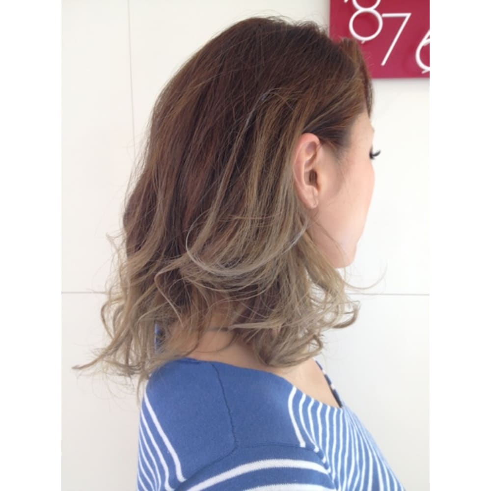 スーパーグラデーション ホワイティーアッシュ Spark Hair Face スパーク のヘアスタイル 美容院 美容室を予約するなら楽天ビューティ スーパーグラデーション ホワイティーアッシュ Spark Hair Face スパーク のヘアスタイル 美容院 美容室を予約するなら楽天ビューティ
