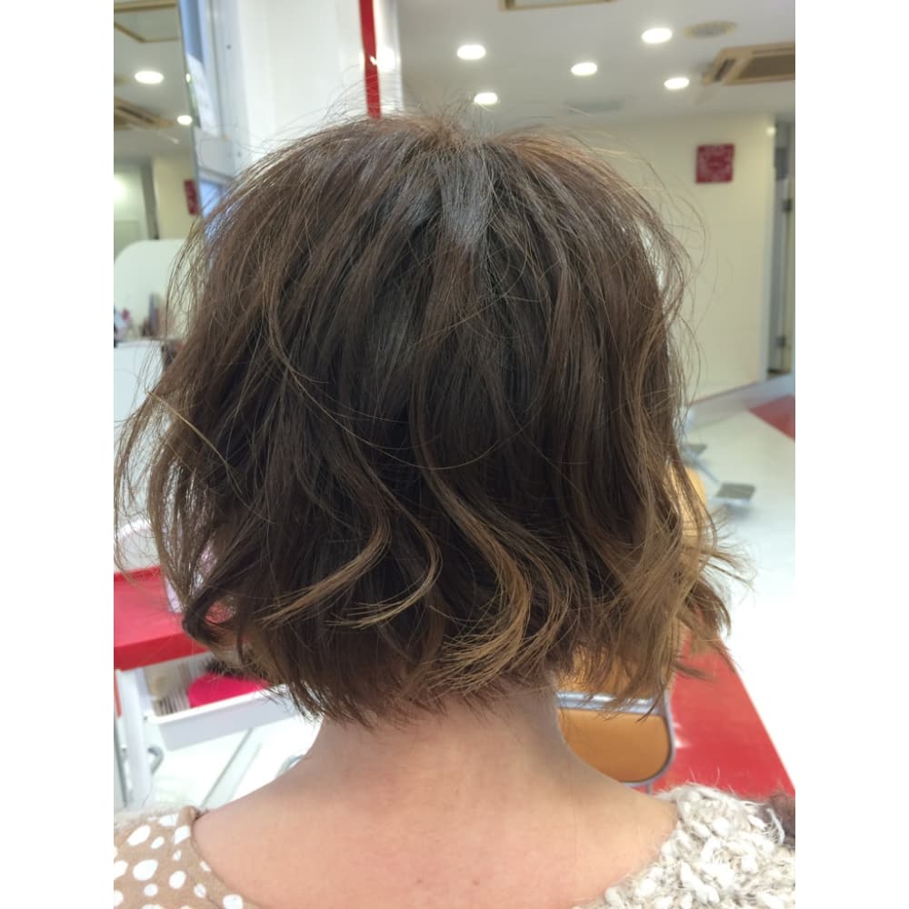 ヘルシーシナモンwithインナーカラー Spark Hair Face スパーク のヘアスタイル 美容院 美容室を予約するなら楽天ビューティ