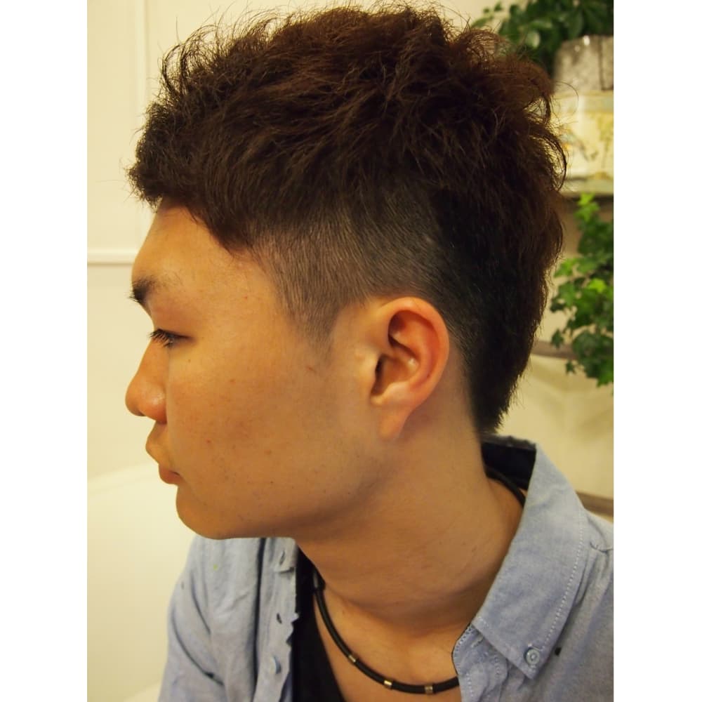 ツーブロックおしゃれショート Hair Make Regalo レガロ のヘアスタイル 美容院 美容室を予約するなら楽天ビューティ