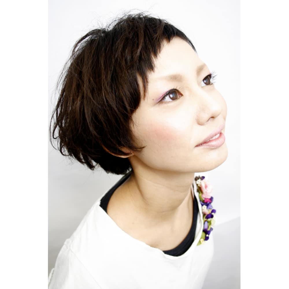 個性派 ベリーショートバングボブ Renjishi Aoyama レンジシ のヘアスタイル 美容院 美容室を予約するなら楽天ビューティ