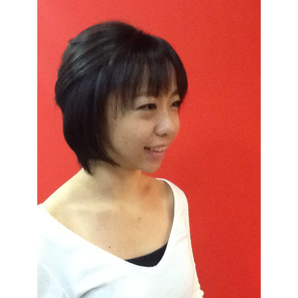 前下がりレイヤーボヴ シャギーバージョン Z Zone ゼットゾーン のヘアスタイル 美容院 美容室を予約するなら楽天ビューティ